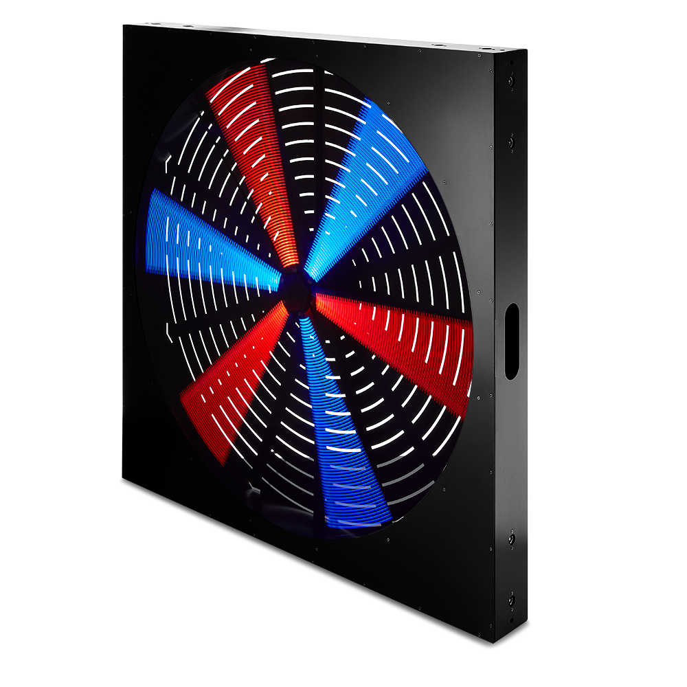 CLF_CLF_LED_FAN_PERSPECTIVE_XL_LIGHT_ON.png