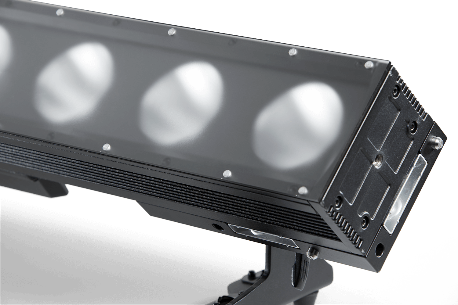 CLF_CLF-Ledbar-Pro_DETAIL_FILTER_MET.png