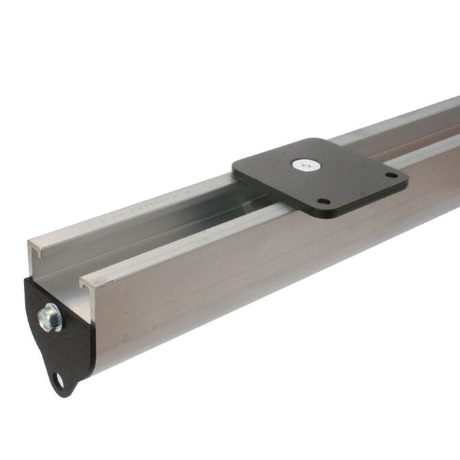 Doughty Engineering Doughty Rail - Corner Ceiling Bracket